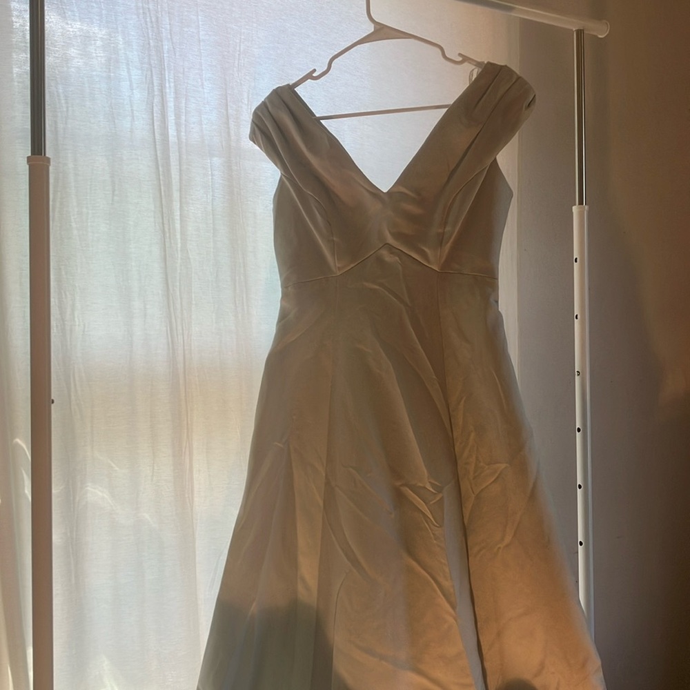 19990s size 5/6 light sage green formal dress